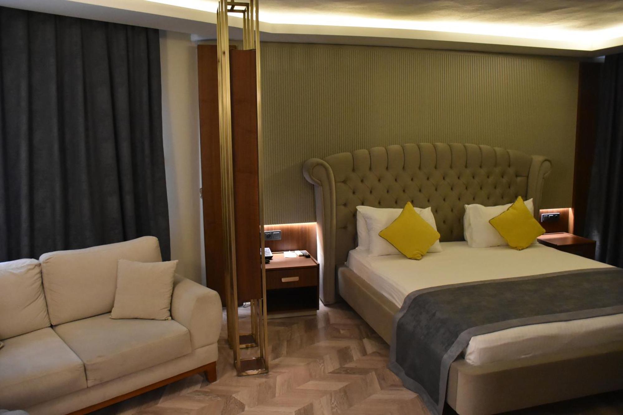 Uk Ankara Hotel Exterior photo