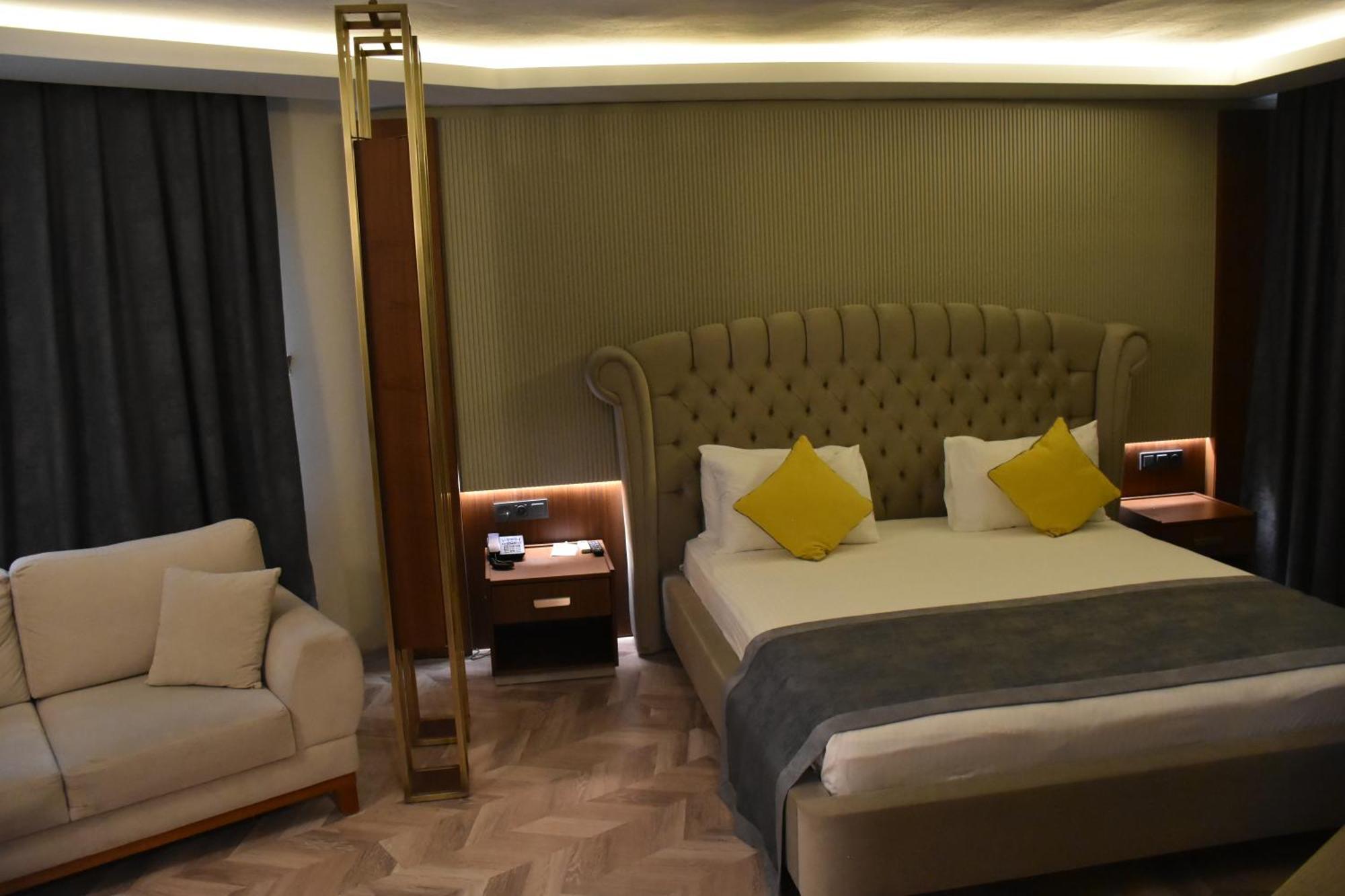 Uk Ankara Hotel Exterior photo